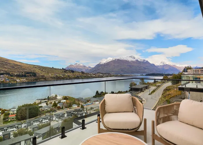 Warning Extreme Views 4 Bed 3 Bath Luxury